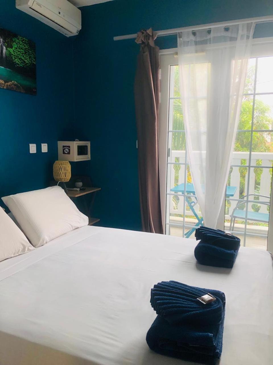 Lindsey Hotel Saint Pierre Eksteriør billede